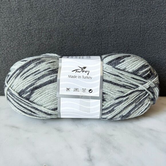 Ice Yarns Magic Sock Wool Blend Variegated Yarn - 1 Skein Colors Grey Shadow - Picture 2 of 4